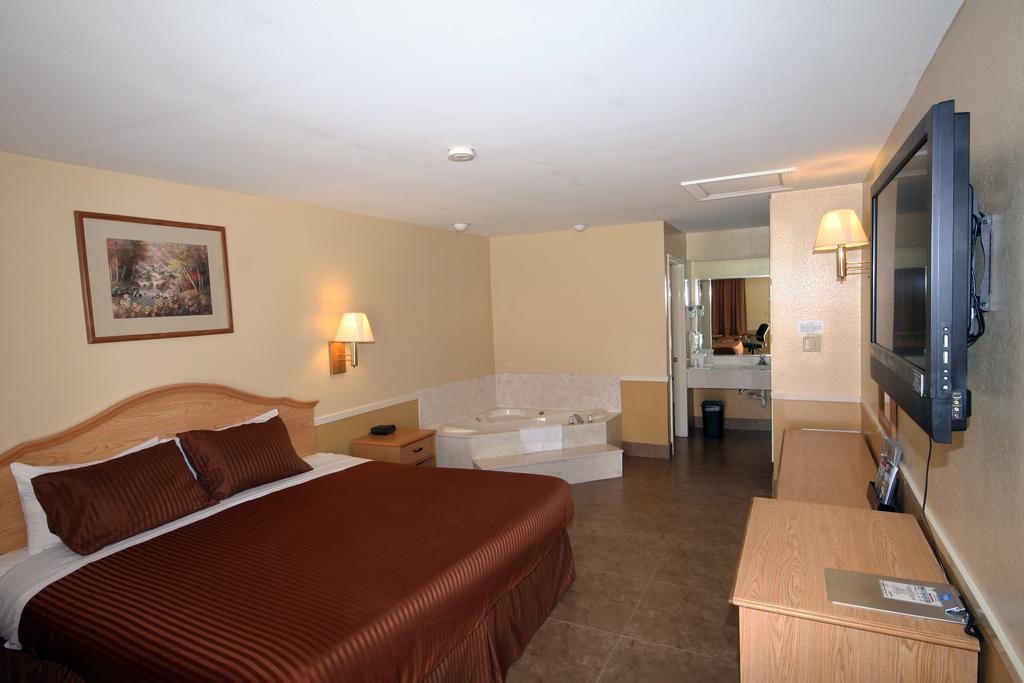 Edinburg Executive Inn 外观 照片